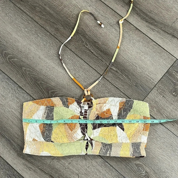 River Island
Women Halter Neck Sleeveless Ruched Crop Top, White/Orange Combo L - Picture 2 of 5